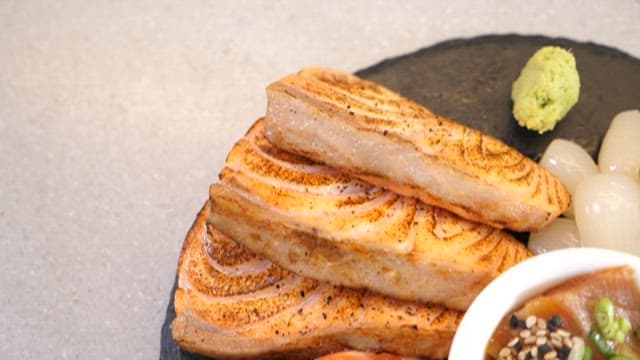 Delicious salmon platter