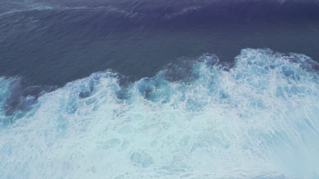 Waves crashing in the ocean