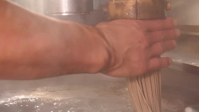 Buckwheat noodles boiled in hot water