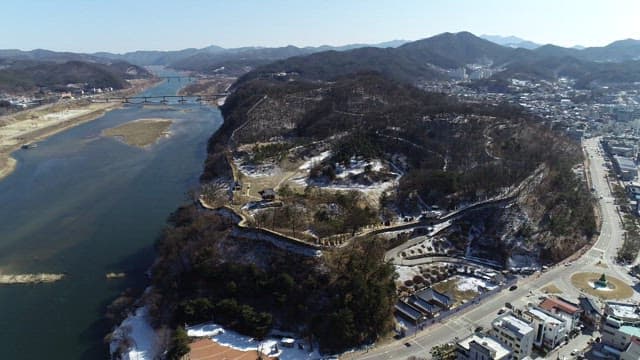 Gongsanseong Fortress with a view of Geumgang River on a sunny day