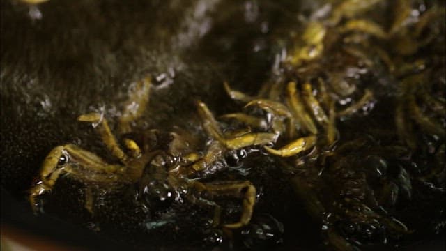 The process of making fried crab