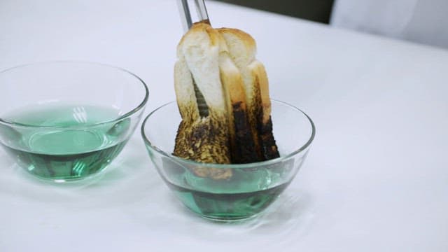 Experiments using liquid containing chemical indicators