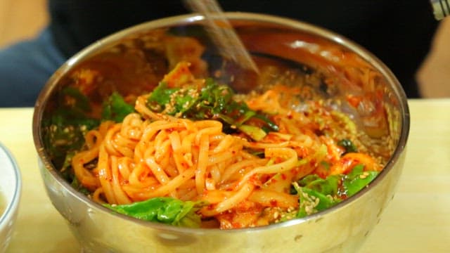 Spicy kalbibimguksu with vegetables