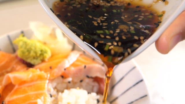 Delicious salmon rice bowl cooked with fresh ingredients