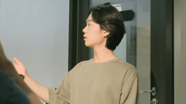 Man meeting in the office