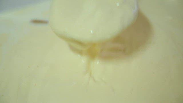 Soybean soup made by kneading the bean dough