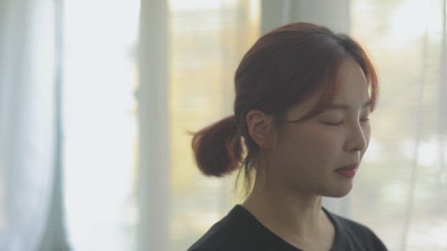 Woman talking irritated in a bright space