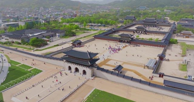 View of Gyeongbokgung Palace in harmony with nature