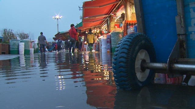Scene of a Flooded Waterside Market