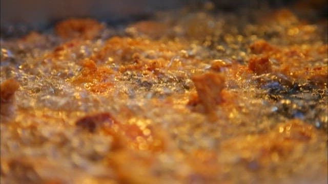 Sizzling Fried Chicken in Oil