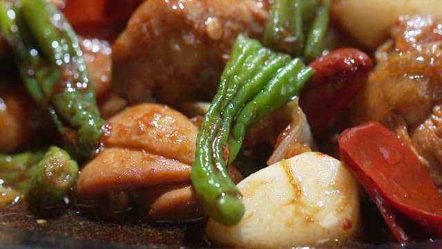 Flavorful stir-fry with vegetables and chicken
