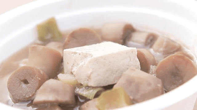 Warm soup with tofu and mushrooms