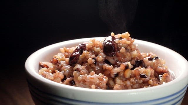 A hot bowl of freshly cooked multigrain rice