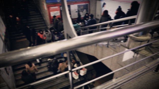 Lot of people going up and down the stairs