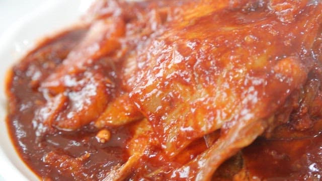 Spicy braised fish with rich sauce