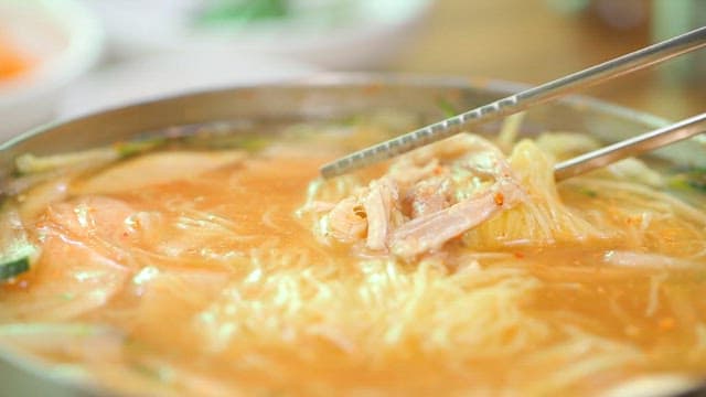 Chopstickful of delicious chicken cold noodles