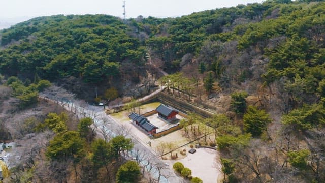 Traditional Korean building, Suwon Hwaseong Seongsinsa Temple surrounded by forest