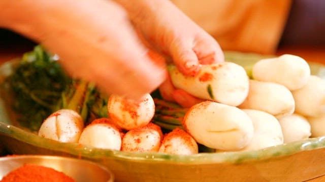 Fresh and crunchy whole radish kimchi made with care