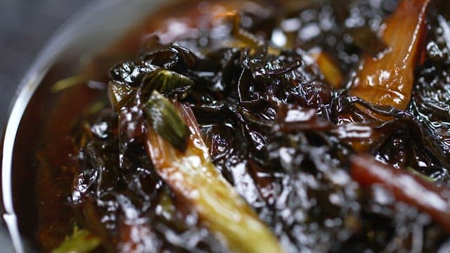 Pickled dish made with fresh seaweed