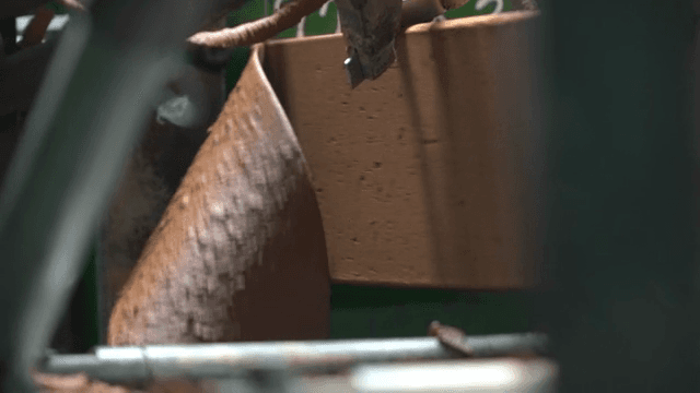 Machine for processing clay