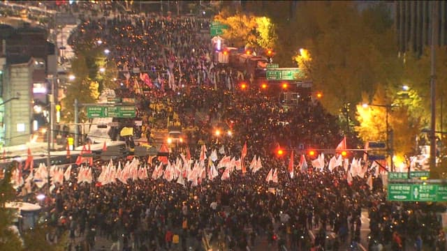 Crowded Urban Nighttime Demonstration