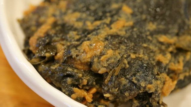 Seasoned perilla leaves