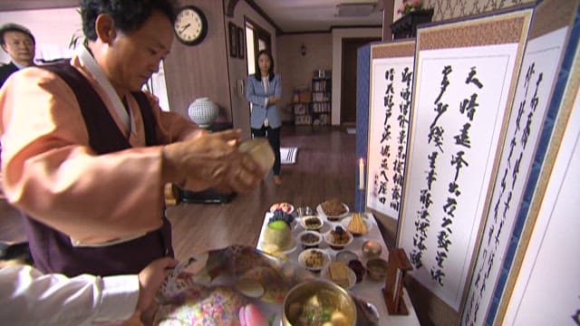 Holidays memorial service table