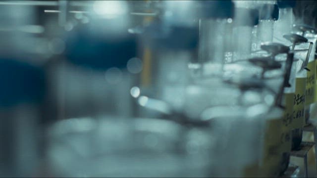 Measuring Temperature of Melting Point in a Laboratory