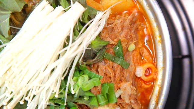 Pork backbone stew with fresh vegetables