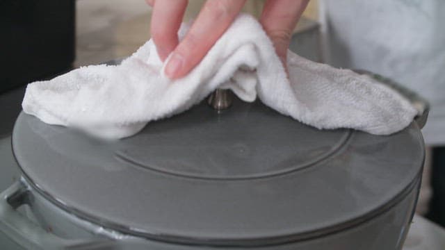 Pot of fresh, nutritious fish dishes