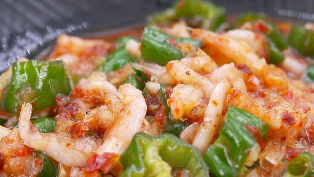 Crispy and spicy shrimp paste with chili peppers